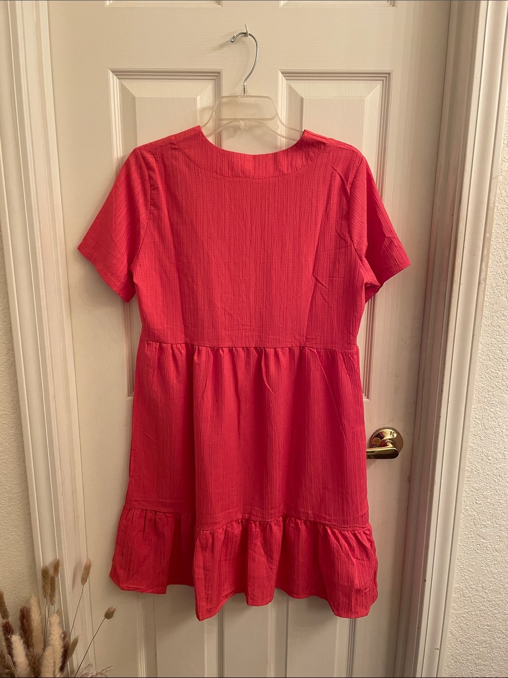 Bright Coral V-Neck Ruffle Hem Dress. Sz Lg. - Picture 7 of 7